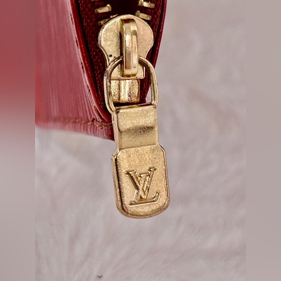 Louis Vuitton Vintage Tan Epi Leather Sac d'Epaule Bucket Shoulder Bag - Picture 14 of 16